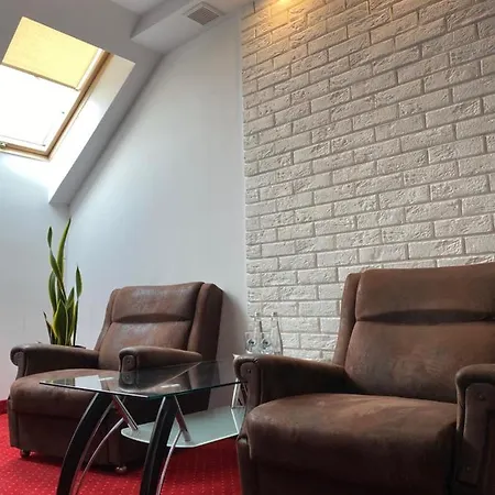 Marand Hotel